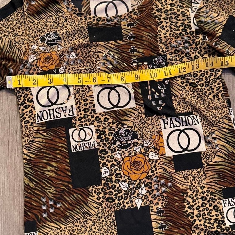 Vintage y2k 2000s‎ Leopard print top with rhinestone details - Picture 2 of 6